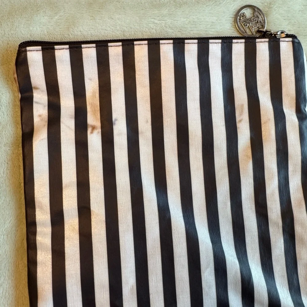 Henri Bendel Striped Travel Pouch Set - Picture 3 of 9